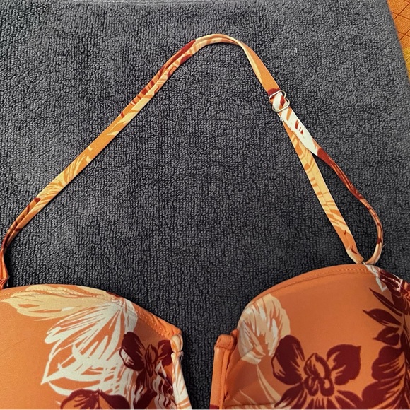 Anne Cole
Size 16
Style 20MO031
RN 103658 - Picture 5 of 7